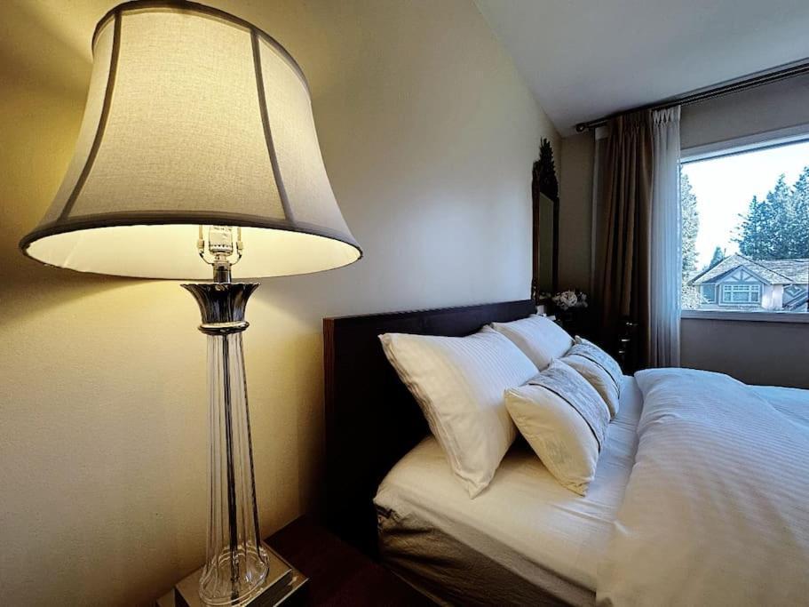 Super Cosy 8Bed & 6Bath In Vancouver Heart Near To Airport And Downtown Dış mekan fotoğraf