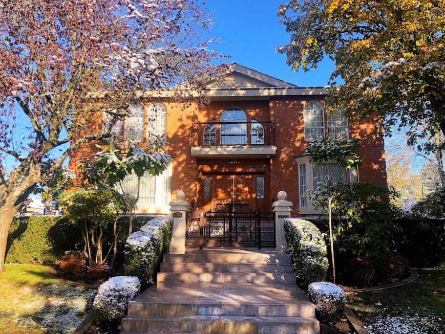 Super Cosy 8Bed & 6Bath In Vancouver Heart Near To Airport And Downtown Dış mekan fotoğraf